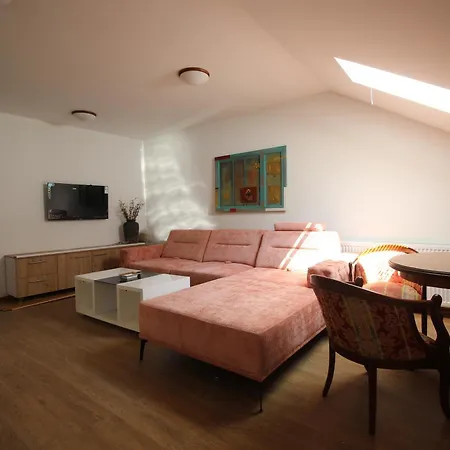 Luxury For Couples And Families In Old Town דירה *