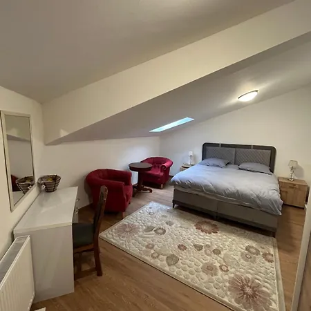 Luxury For Couples And Families In Old Town